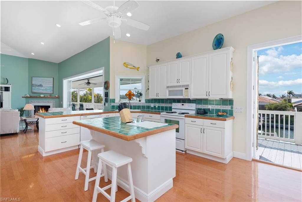 436 Driftwood Ct, Marco Island, FL 34145-5