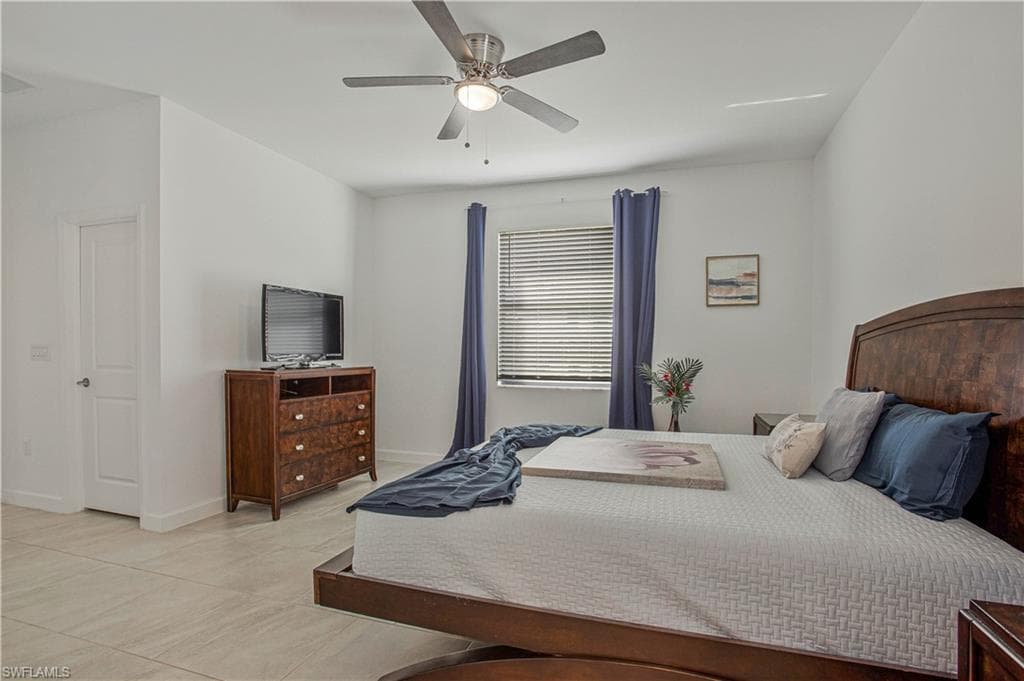 18293 Ridgeline Dr, Estero, FL 33928-9