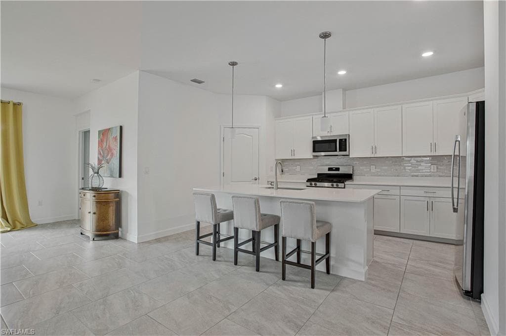 18293 Ridgeline Dr, Estero, FL 33928-13