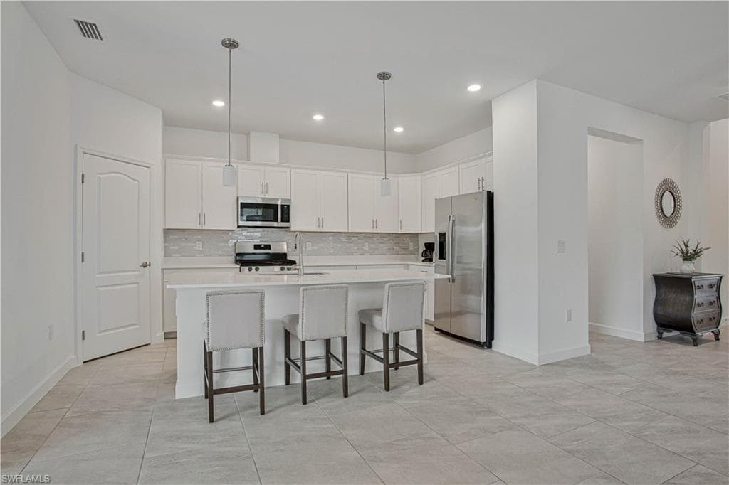 18293 Ridgeline Dr, Estero, FL 33928-14