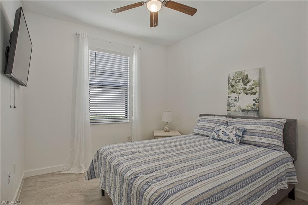 18293 Ridgeline Dr, Estero, FL 33928-28