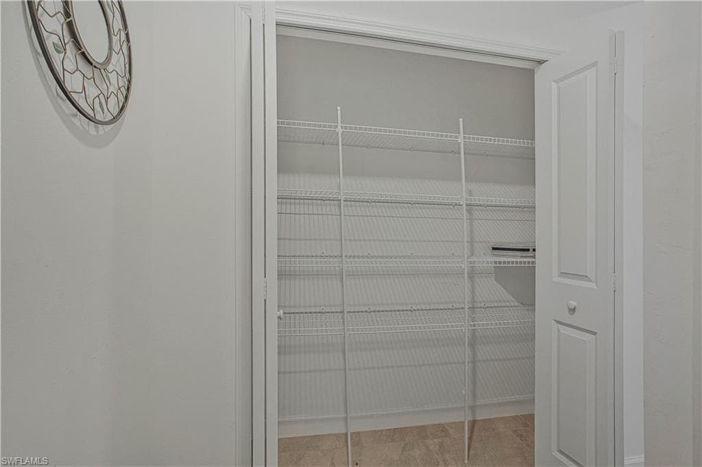 18293 Ridgeline Dr, Estero, FL 33928-29