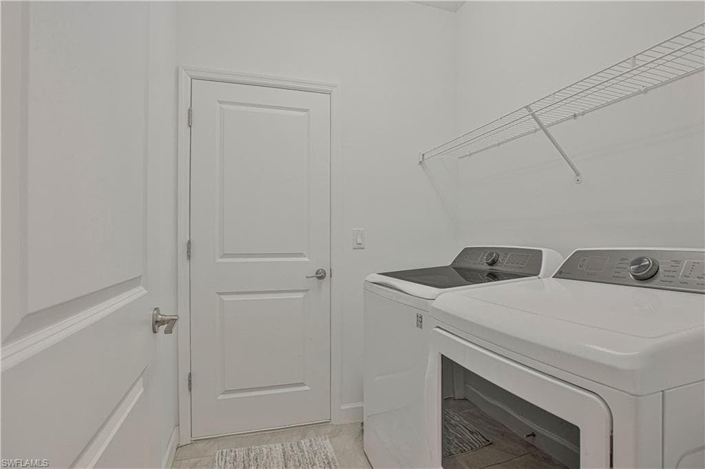 18293 Ridgeline Dr, Estero, FL 33928-34