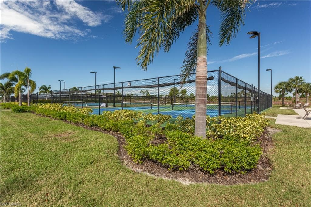 18293 Ridgeline Dr, Estero, FL 33928-37