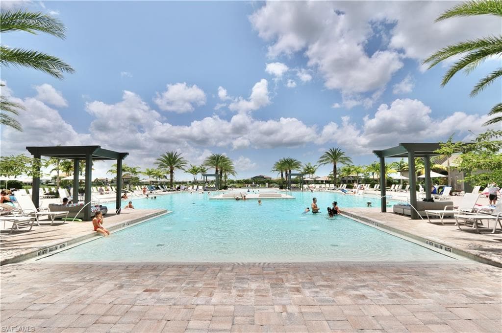 18293 Ridgeline Dr, Estero, FL 33928-43