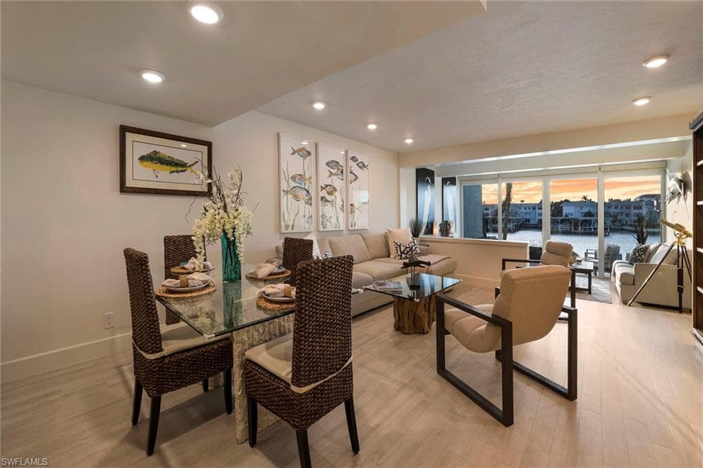 800 River Point Dr 209, Naples, FL 34102-41