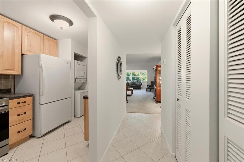 101 Forest Lakes Blvd A203, Naples, FL 34105-3