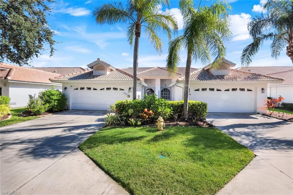 2150 Stacil Cir 13, Naples, FL 34109-1