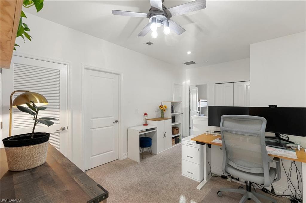 7421 Rockefeller Dr, Naples, FL 34119-12