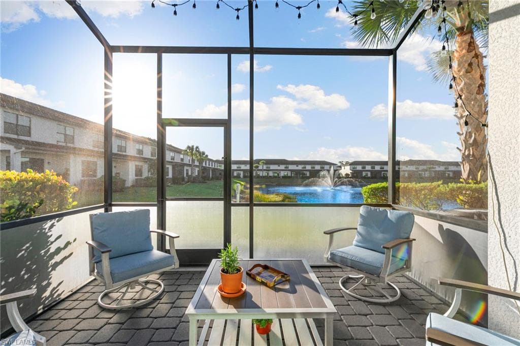 7421 Rockefeller Dr, Naples, FL 34119-27