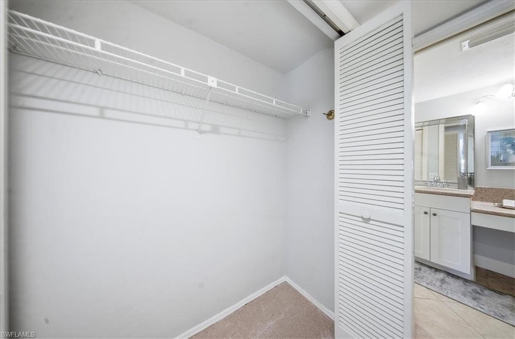 3080 Kings Lake Blvd 7572, Naples, FL 34112-22