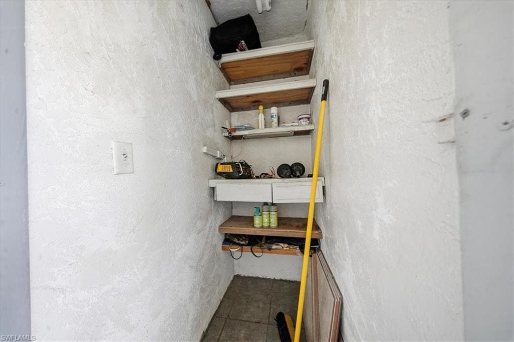 3080 Kings Lake Blvd 7572, Naples, FL 34112-28