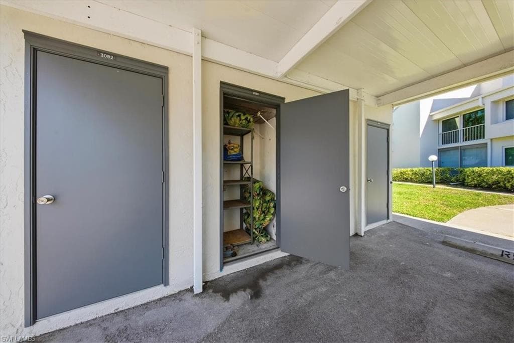 3080 Kings Lake Blvd 7572, Naples, FL 34112-30