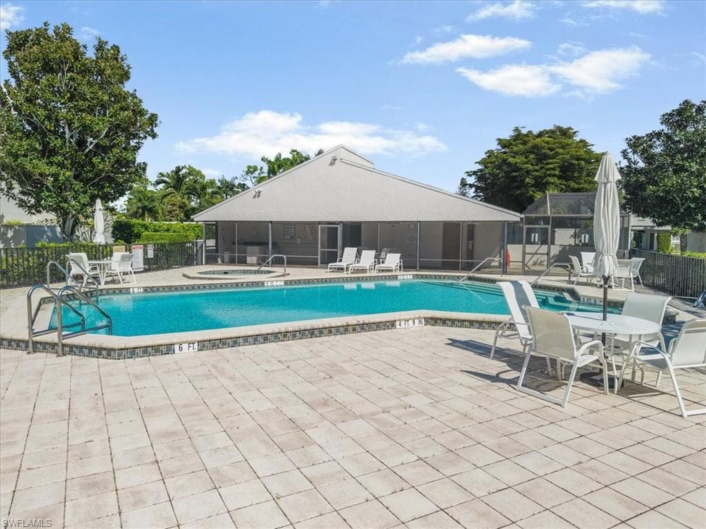 3080 Kings Lake Blvd 7572, Naples, FL 34112-33