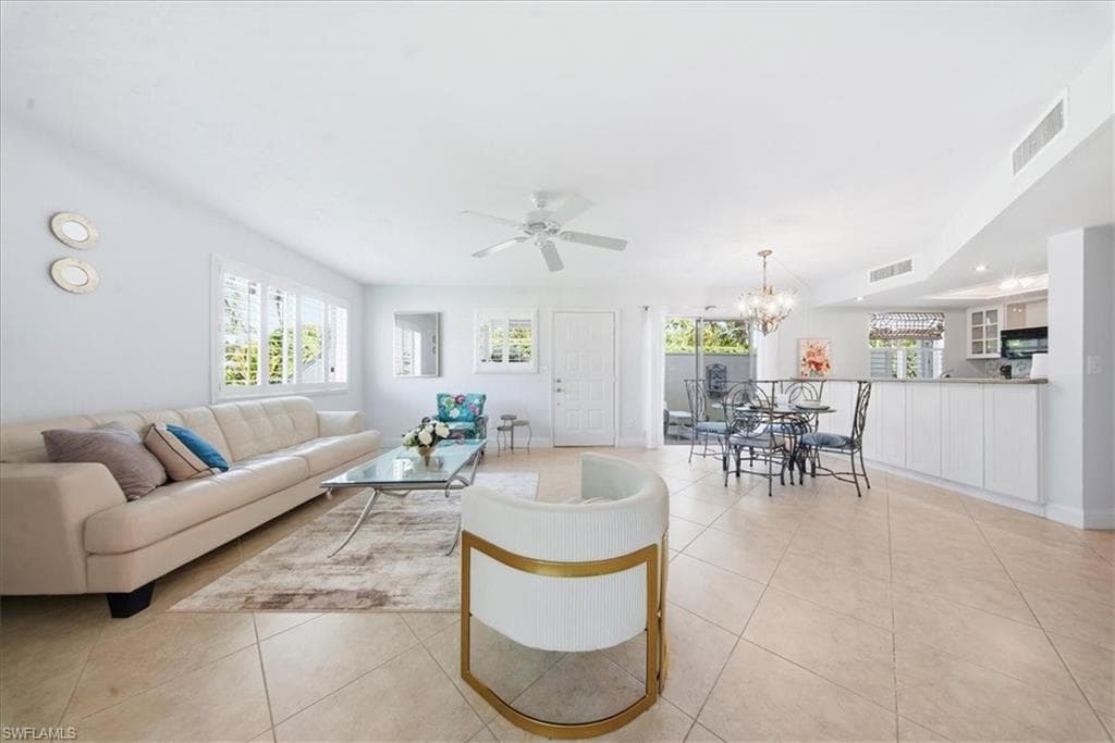 3080 Kings Lake Blvd 7572, Naples, FL 34112-5