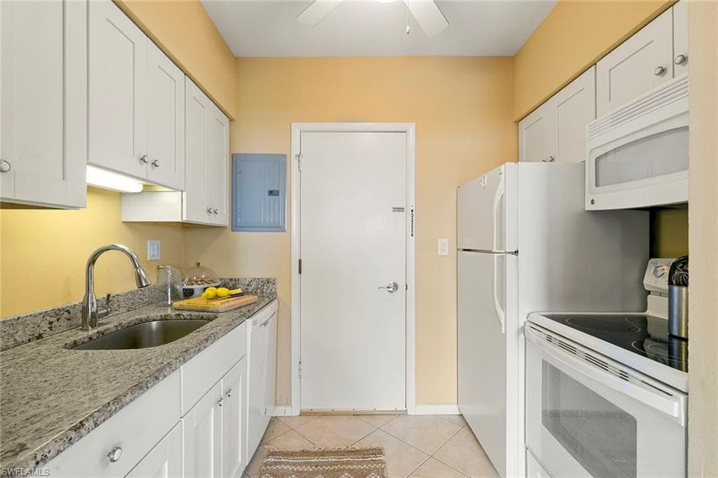 240 Seaview Ct 203, Marco Island, FL 34145-10