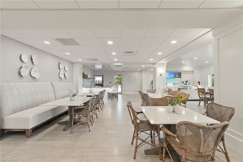 240 Seaview Ct 203, Marco Island, FL 34145-19