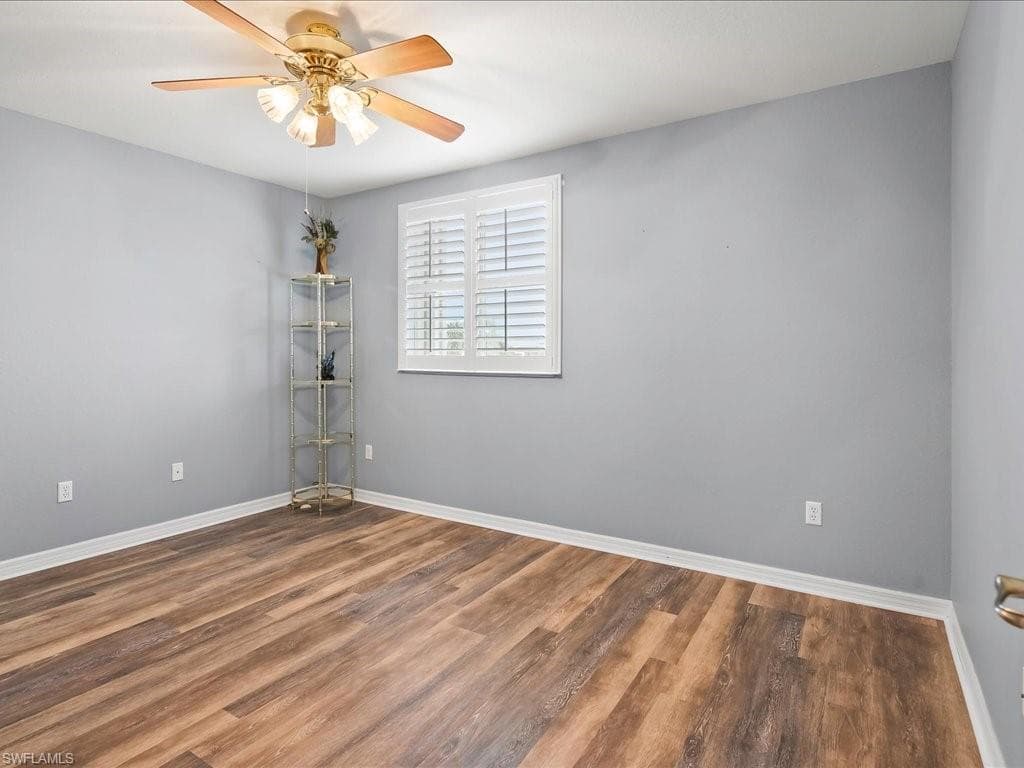 2088 Par Dr, Naples, FL 34120-25