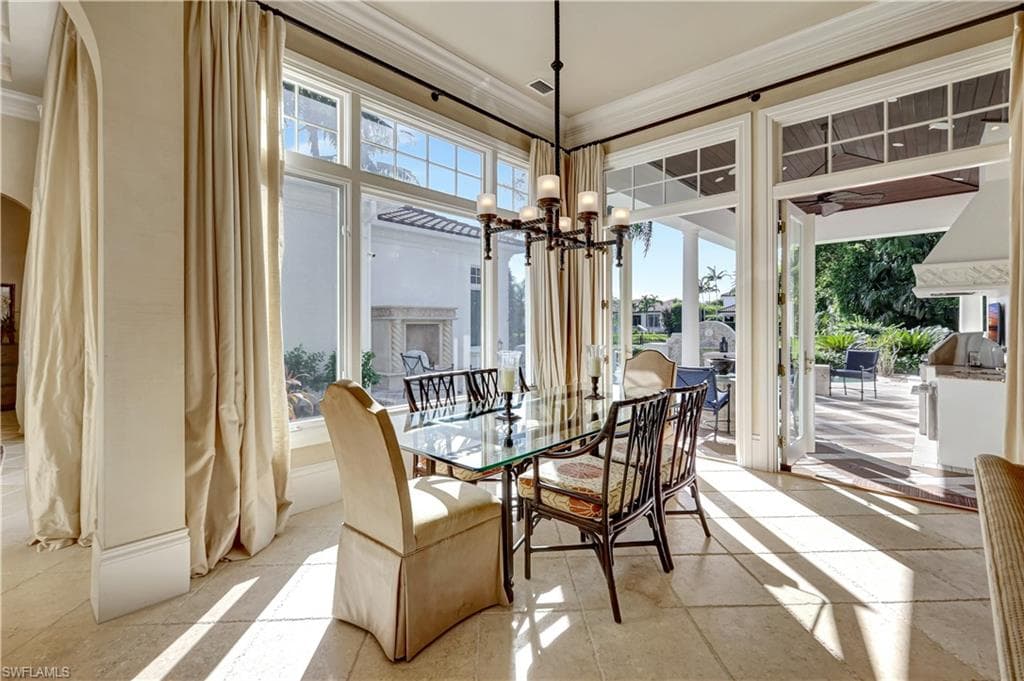 2249 Miramonte Ct, Naples, FL 34105-10