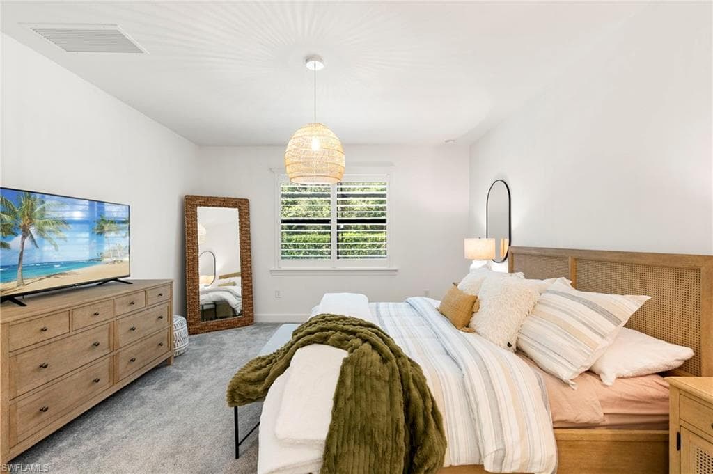 10483 Ventana Ln, Naples, FL 34120-20