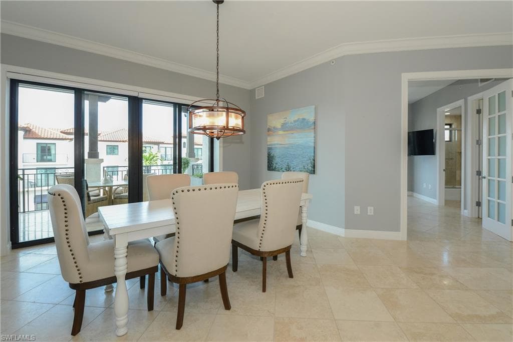 1530 5th Ave S C312, Naples, FL 34102-10