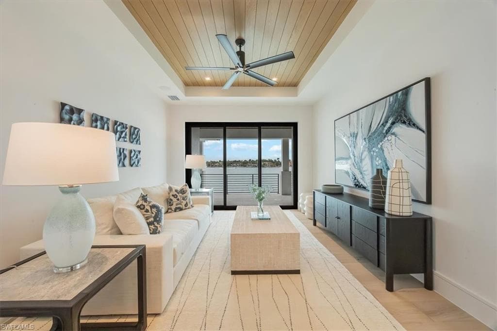 1640 Dolphin Ct, Naples, FL 34102-36