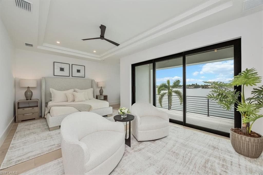 1640 Dolphin Ct, Naples, FL 34102-39