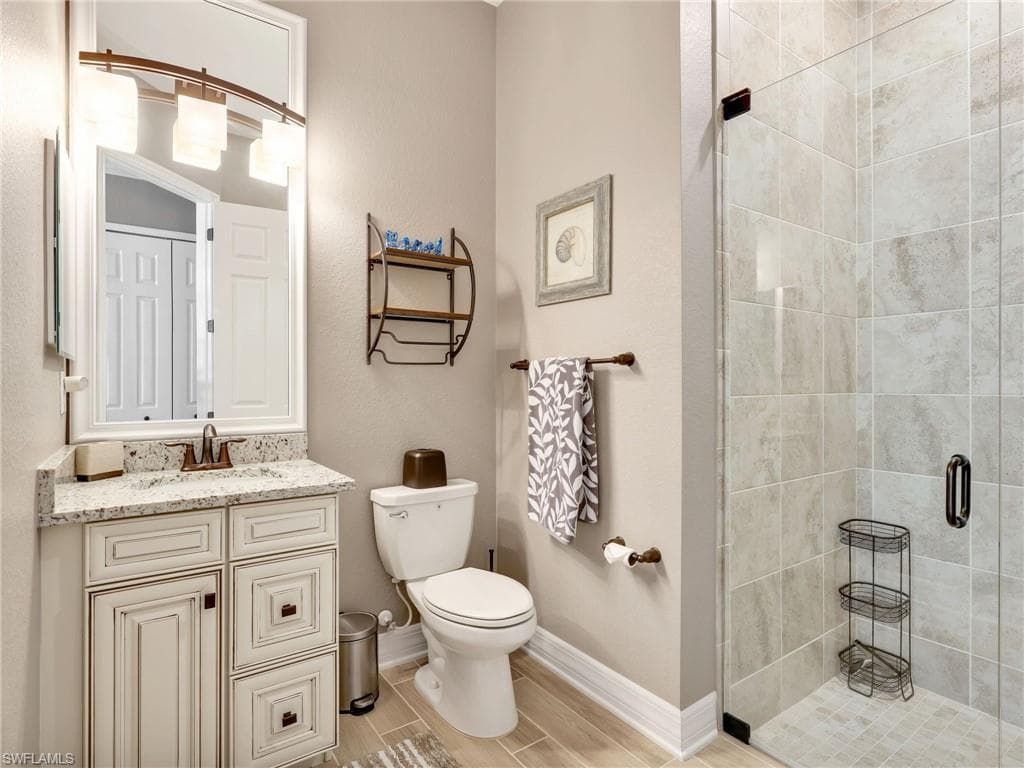 28024 Kerry Ct, Bonita Springs, FL 34135-37