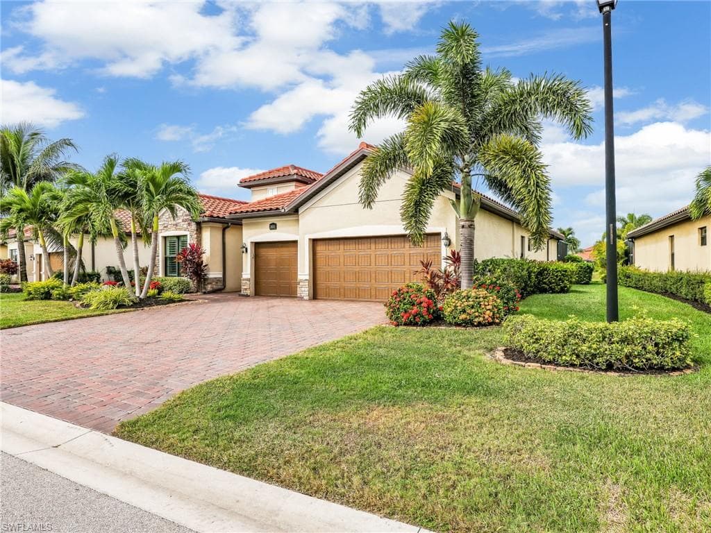 28024 Kerry Ct, Bonita Springs, FL 34135-40