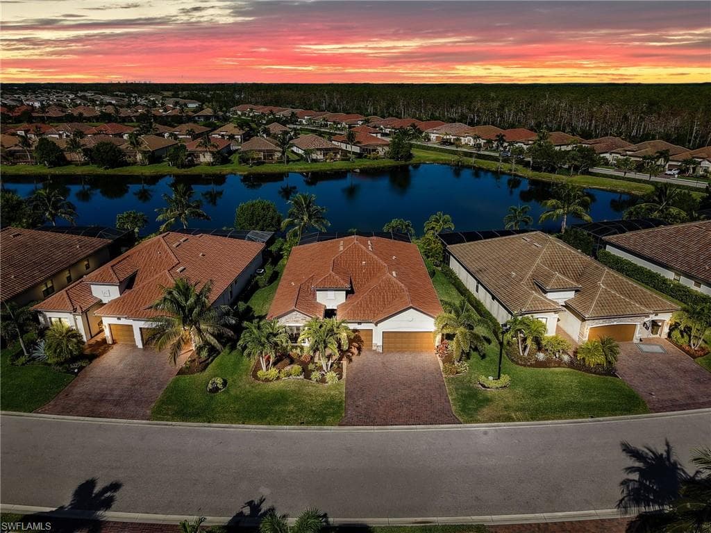 28024 Kerry Ct, Bonita Springs, FL 34135-3