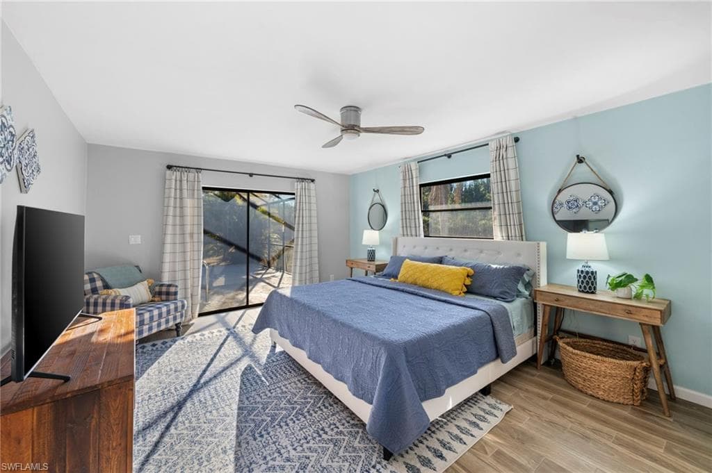 821 15th St SW, Naples, FL 34117-27