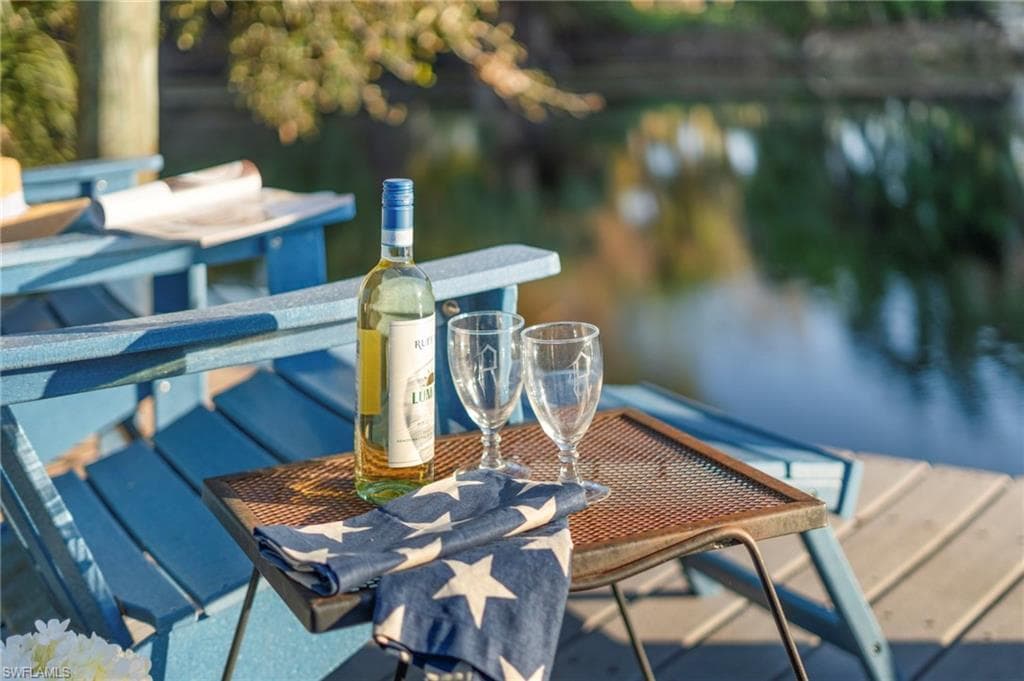 821 15th St SW, Naples, FL 34117-45