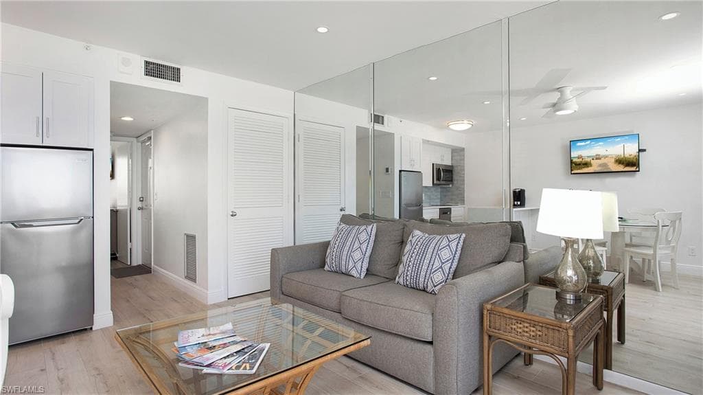 900 Collier Blvd 207, Marco Island, FL 34145-12