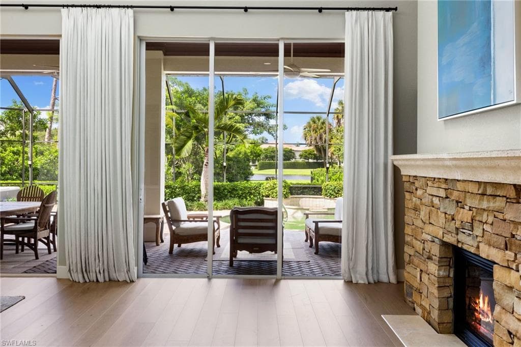 707 Hickory Rd, Naples, FL 34108-18