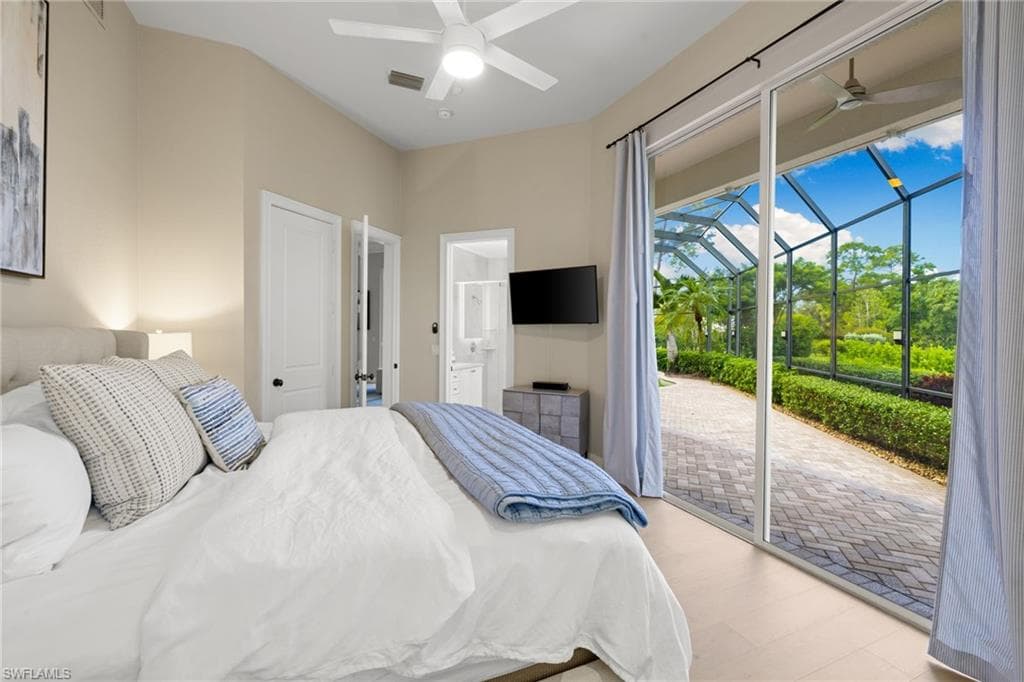 707 Hickory Rd, Naples, FL 34108-34