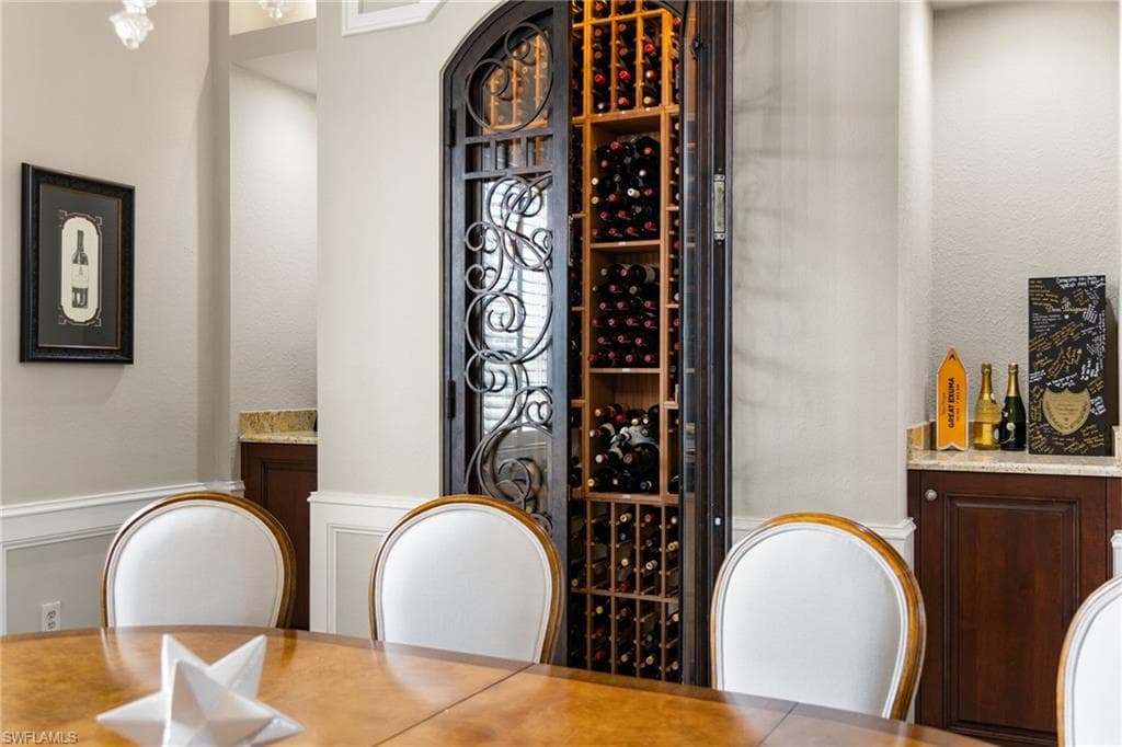 707 Hickory Rd, Naples, FL 34108-45