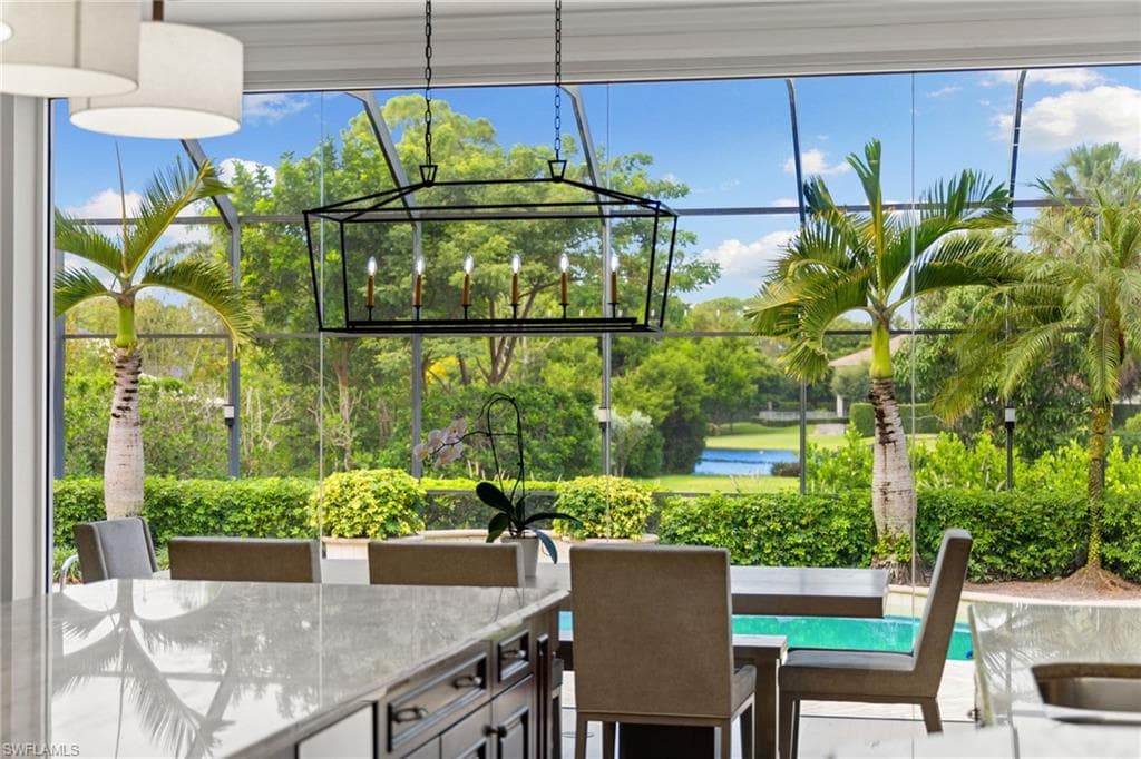 707 Hickory Rd, Naples, FL 34108-46