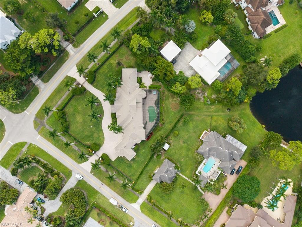 707 Hickory Rd, Naples, FL 34108-48