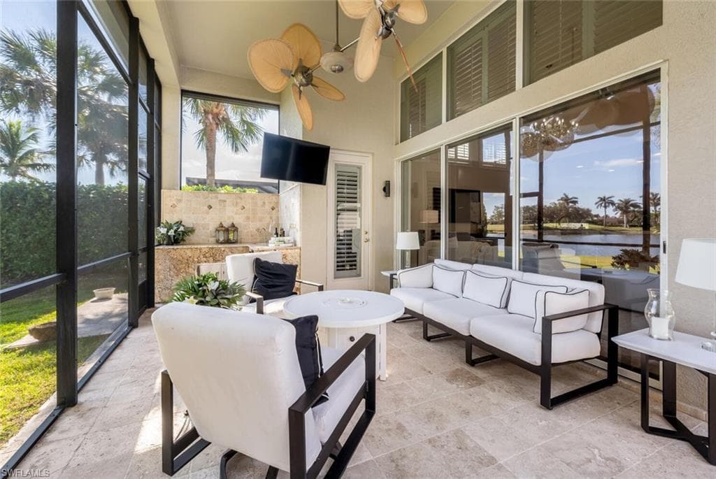 5011 Cerromar Dr, Naples, FL 34112-25