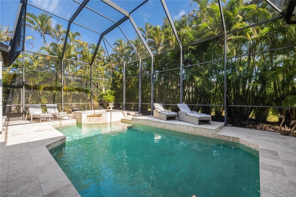 5011 Cerromar Dr, Naples, FL 34112-27