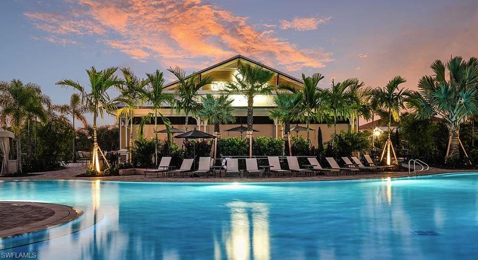 15319 Lucerna St 102, Naples, FL 34114-17