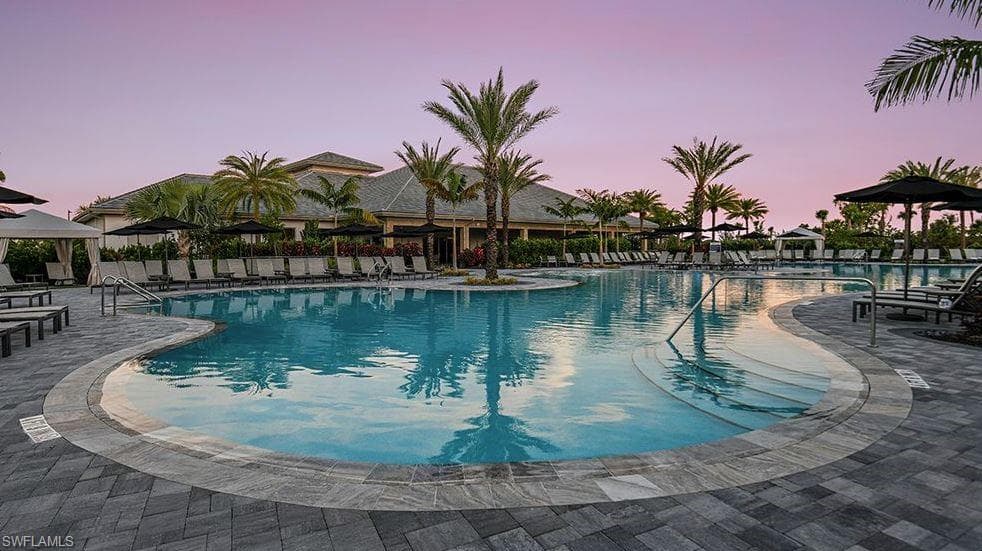 15319 Lucerna St 102, Naples, FL 34114-19