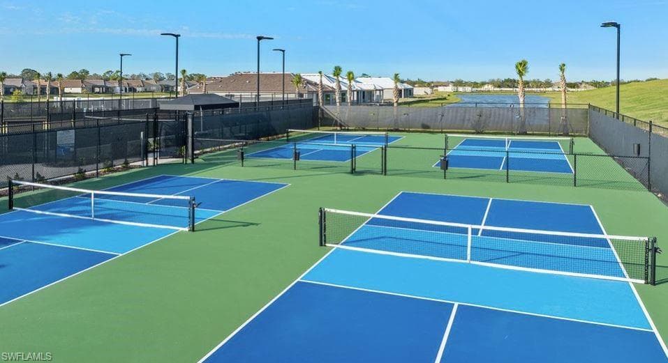 15319 Lucerna St 102, Naples, FL 34114-25