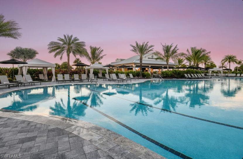 15319 Lucerna St 102, Naples, FL 34114-26