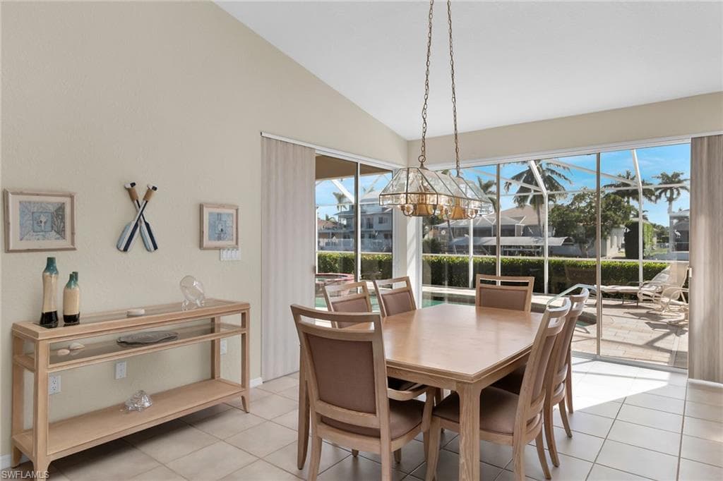 196 Richmond Ct, Marco Island, FL 34145-11