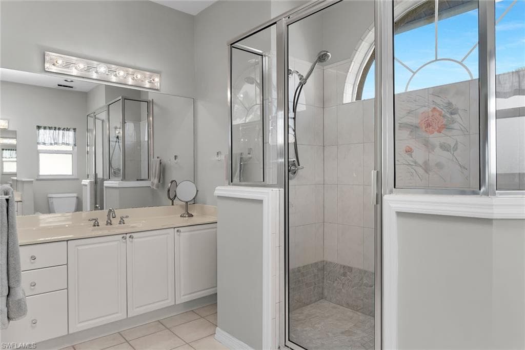 196 Richmond Ct, Marco Island, FL 34145-21