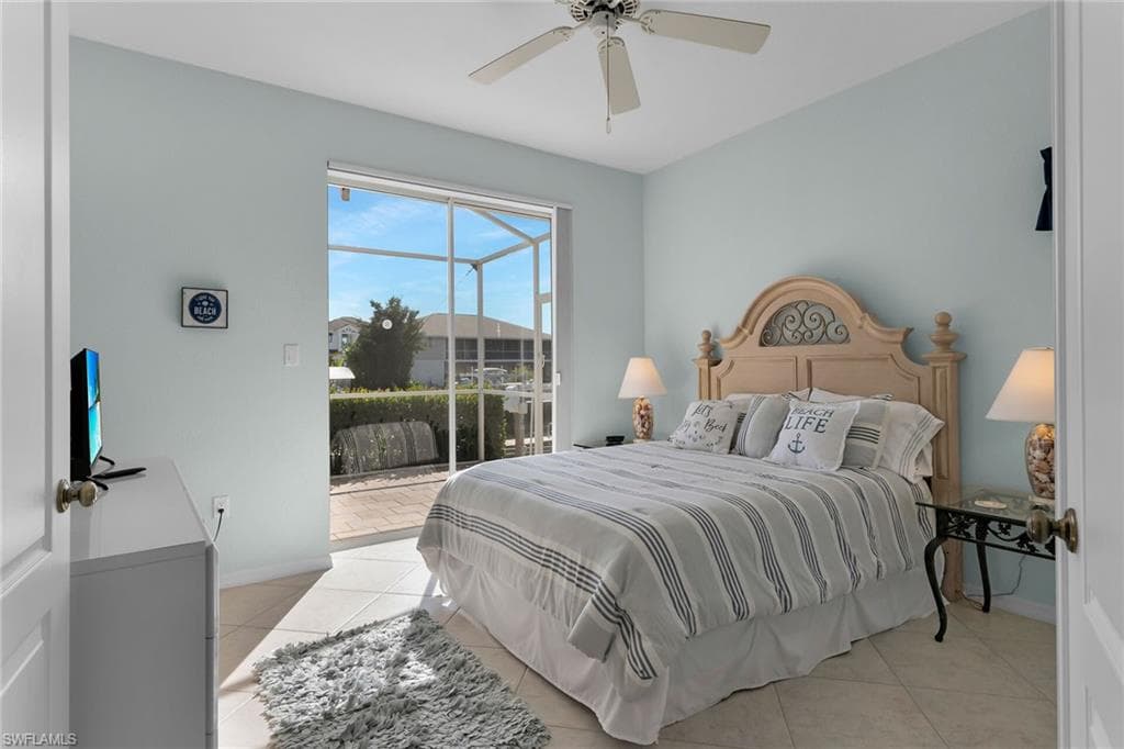 196 Richmond Ct, Marco Island, FL 34145-22