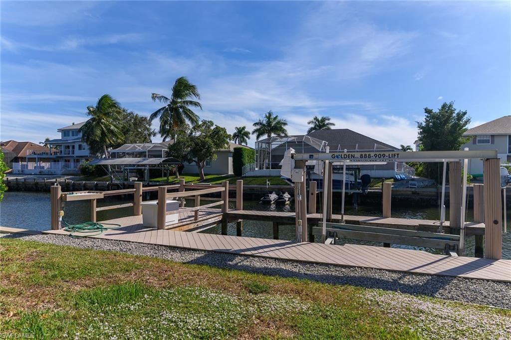 196 Richmond Ct, Marco Island, FL 34145-33