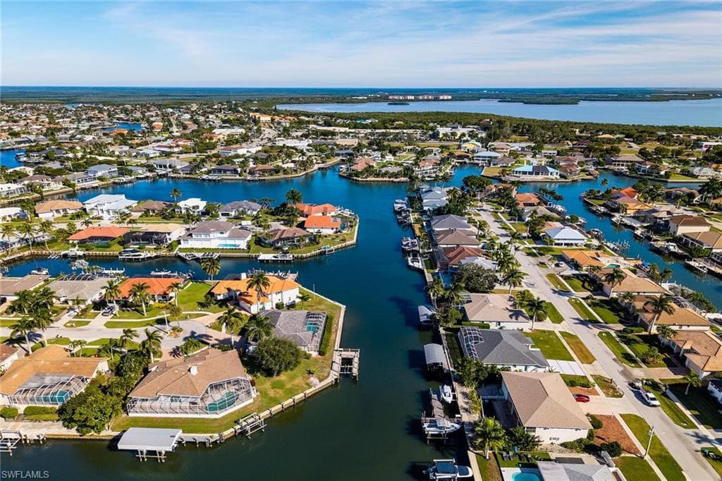 196 Richmond Ct, Marco Island, FL 34145-42