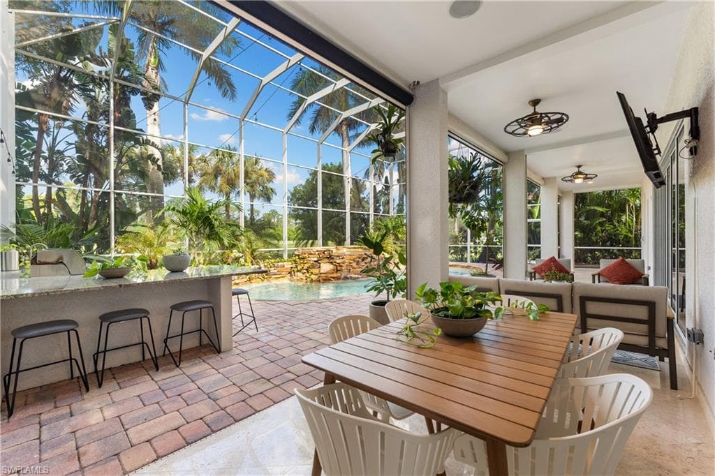 2384 Heritage Greens Dr, Naples, FL 34119-47